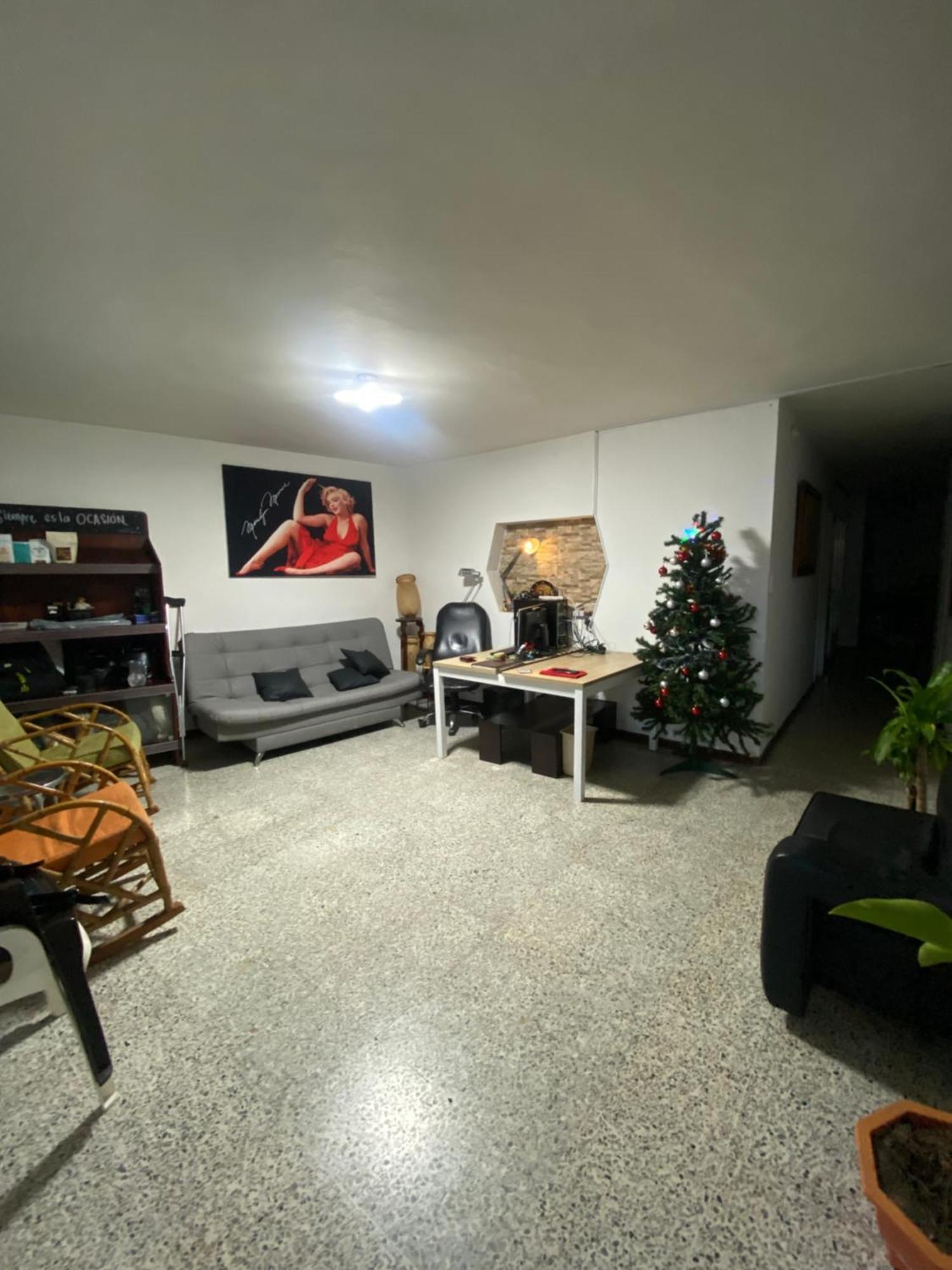 Hostel Kumho Alojamiento 메딜린 외부 사진