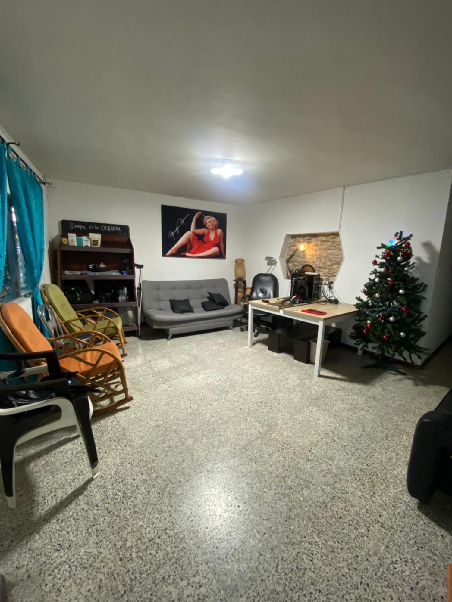 Hostel Kumho Alojamiento 메딜린 외부 사진