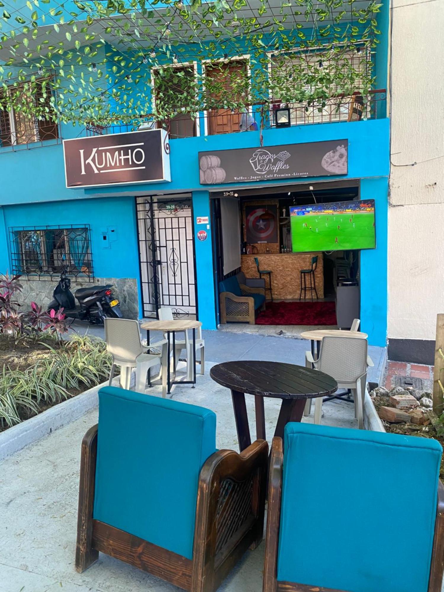 Hostel Kumho Alojamiento 메딜린 외부 사진